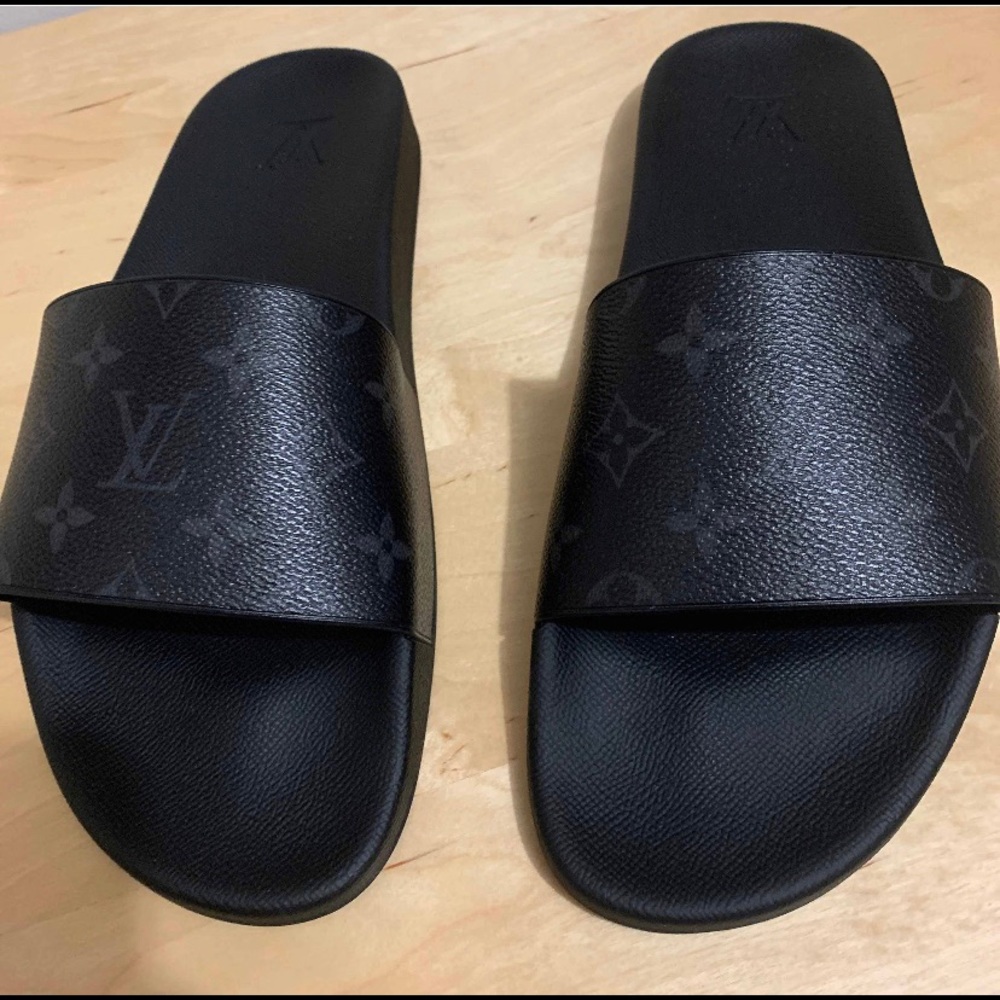 Black Louis Vuitton slides in very good condition! - Picture 4 of 4